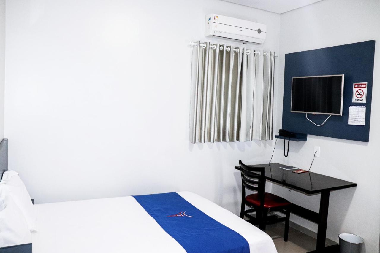 Paris Hotel Barreiras  Bagian luar foto