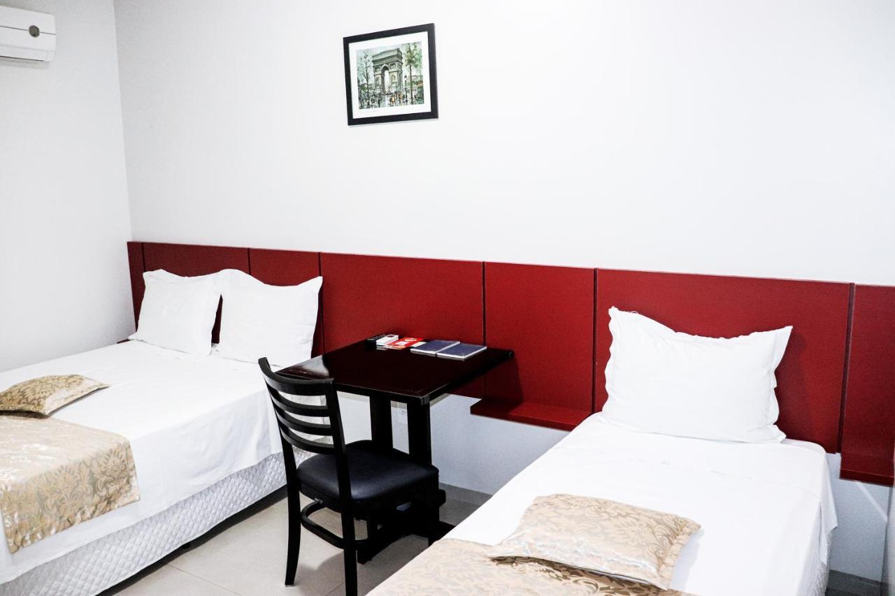 Paris Hotel Barreiras  Bagian luar foto
